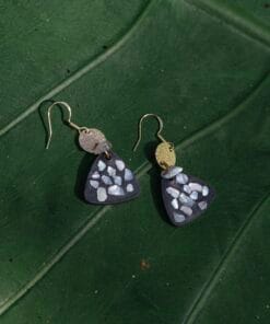 水滴型水泥貝殼耳環 可改夾式